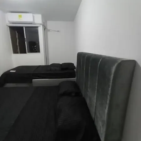 Apartamento Moderno Apto + 2 Hab + 2 Bano + Piscina, Cerca Del Mar Cartagena